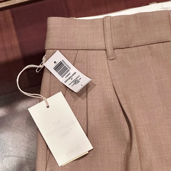 Wilfred Effortless Shorts 5” - Picture 3 of 7